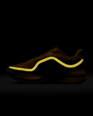 Nike Pegasus Premium LV8 Men's Road Running Shoes. Nike BE